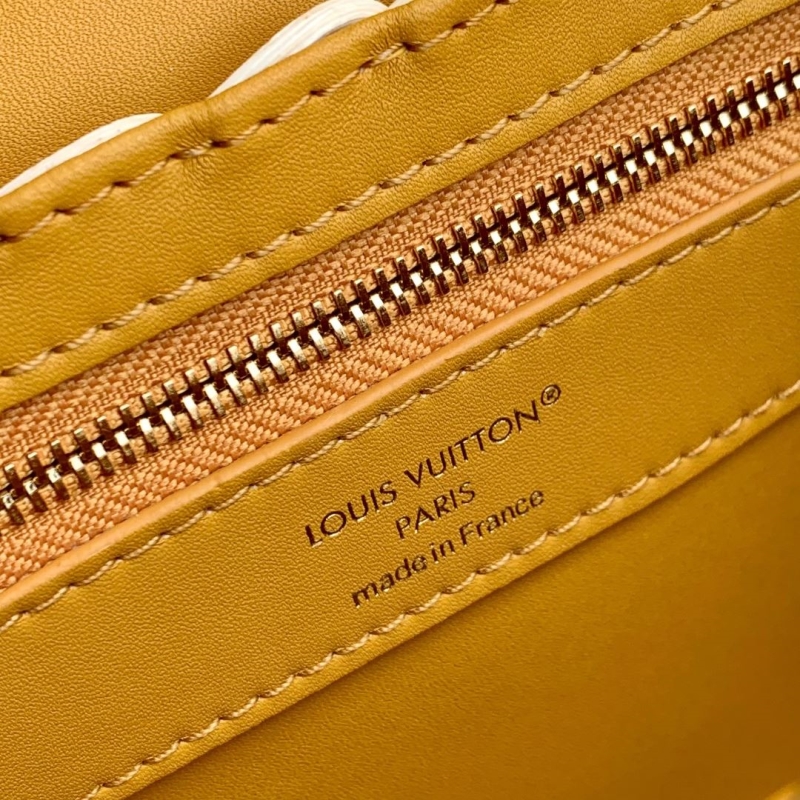 LV Capucines Bags